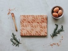 Load image into Gallery viewer, Botanical Leaf Pattern Engraved Wooden Cutting Board