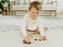 Load image into Gallery viewer, Wooden Ten Frame Board with Counting Pieces