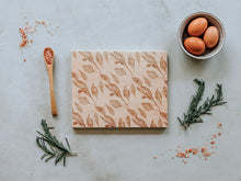 Load image into Gallery viewer, Botanical Leaf Pattern Engraved Wooden Cutting Board